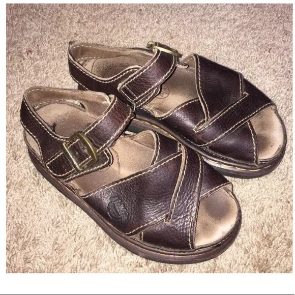 dr martens sandals size 6